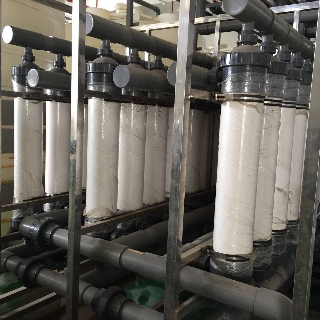 超濾膜系統(tǒng) 超濾膜系統(tǒng)