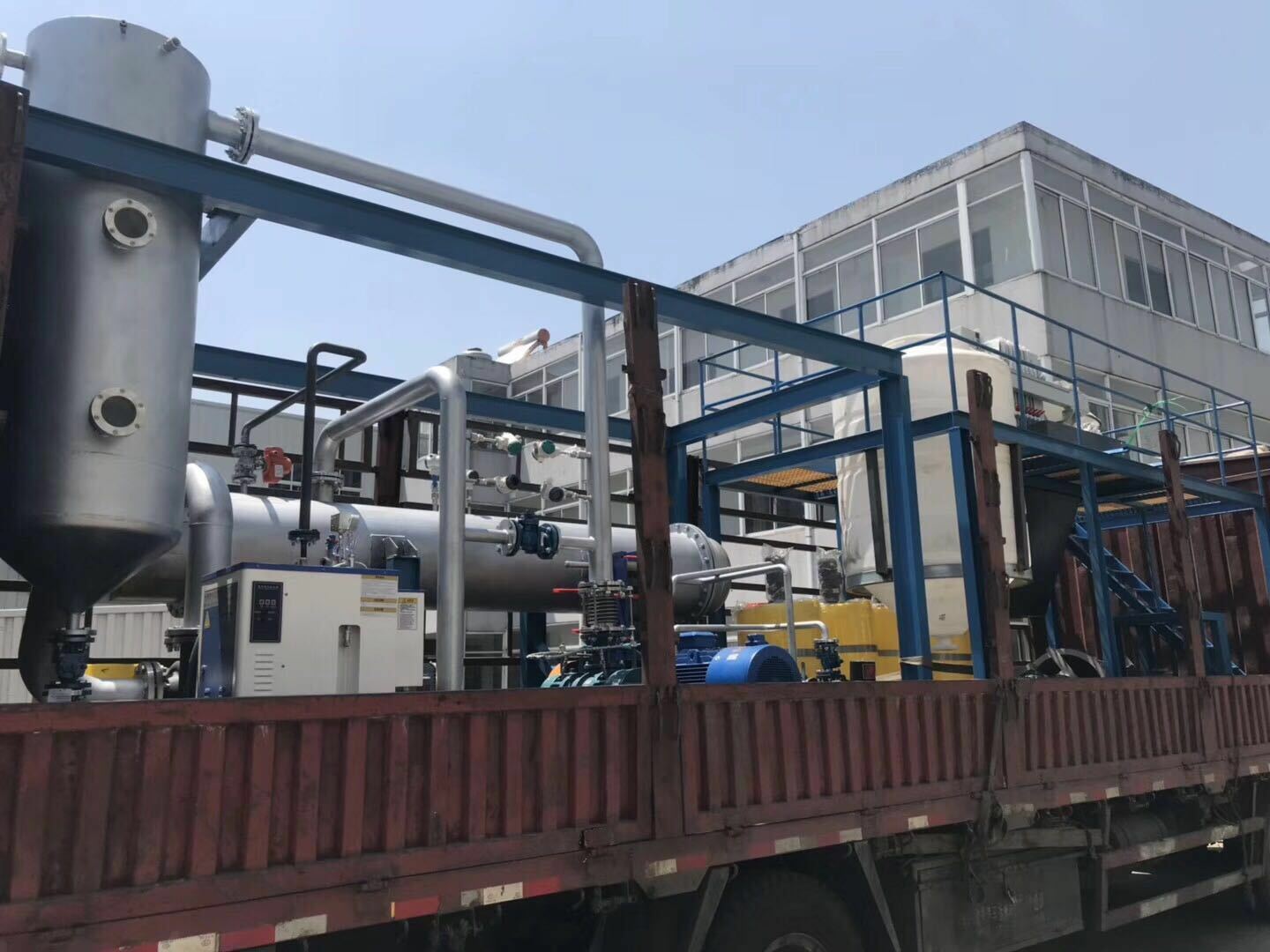 小型MVR廢水處理設備系統安裝現場 小型MVR廢水處理設備系統安裝現場